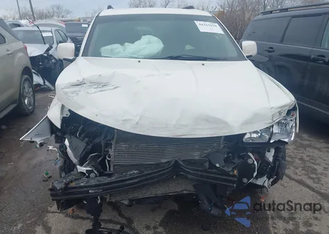 2016 Dodge Journey Sxt z USA, uszkodzony, nr VIN 3C4PDCBB9GT181082